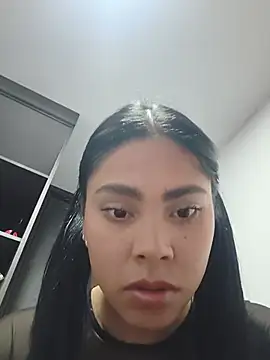 Karlothhhh's Live XXX Chat