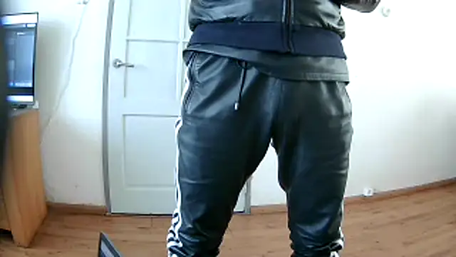 buffaloleather's Webcam Show