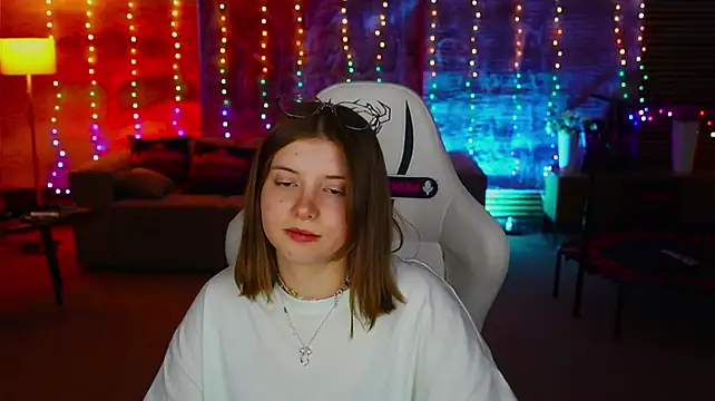 Tessa_054's Webcam Show