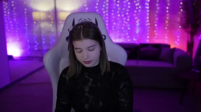 Tessa_054 élő XXX-chatje