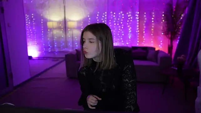 Tessa_054 XXX чат на живо