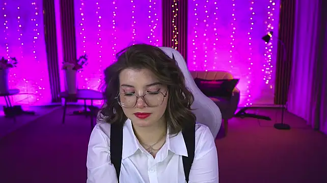 Chatroom XXX en direct de Tessa_054