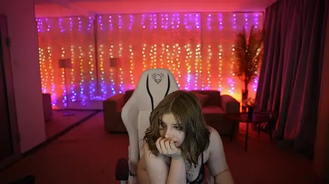 Pokazy przed kamerką – Tessa_054