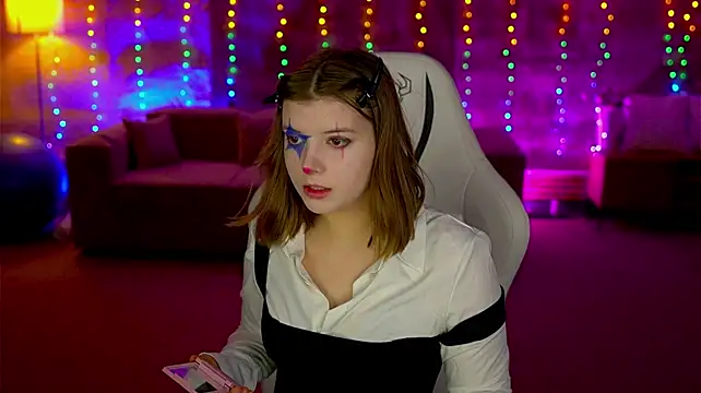 Tessa_054 – Naživo XXX chat