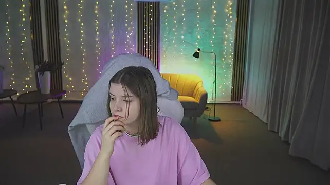 Tessa_054's Webcam Show