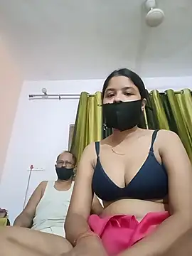 Show de Queennayra12 na webcam