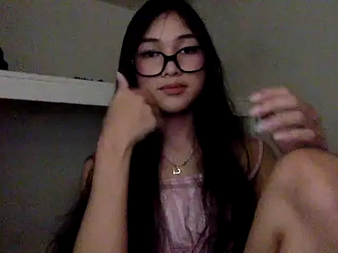 XxUrgirljuliaxx 网络视讯表演