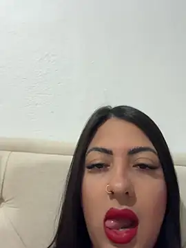Sofiasexyhott Chat XXX in diretta