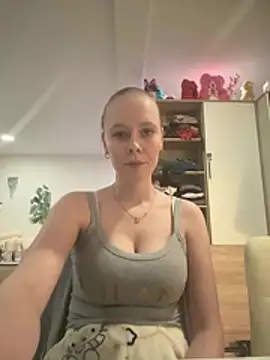 JanaLadyn Webbikameraesitys
