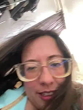 I_Am_BellyRose's Webcam Show
