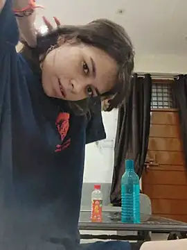 sexydishapatani 网络视讯表演