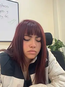 Kira_Fox- ওয়েবক্যাম শো