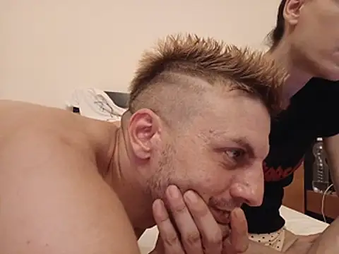 KellyDomXXXcouple webcam show