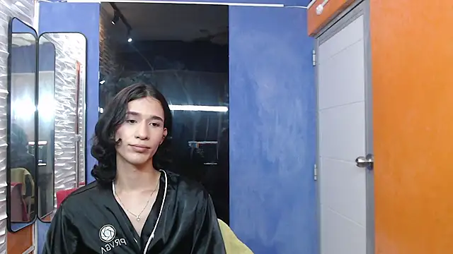 starboysprg: διαδικτυακό σόου στην κάμερα