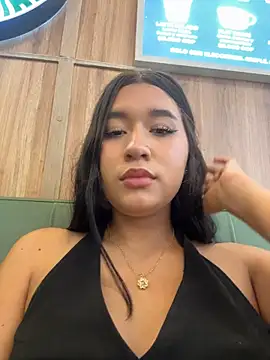 salome-rojas Show in webcam