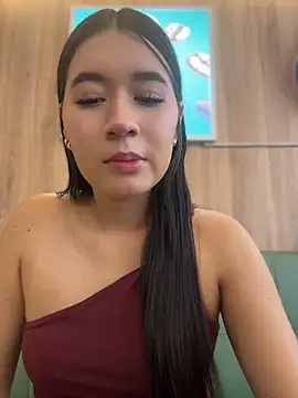 salome-rojas Show in webcam