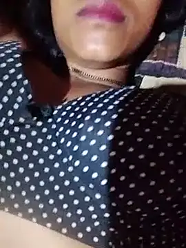Village_hotcouple01's Webcam Show