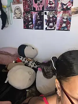badgirluzi Webcam Show