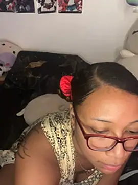 Chat XXX en directo de badgirluzi