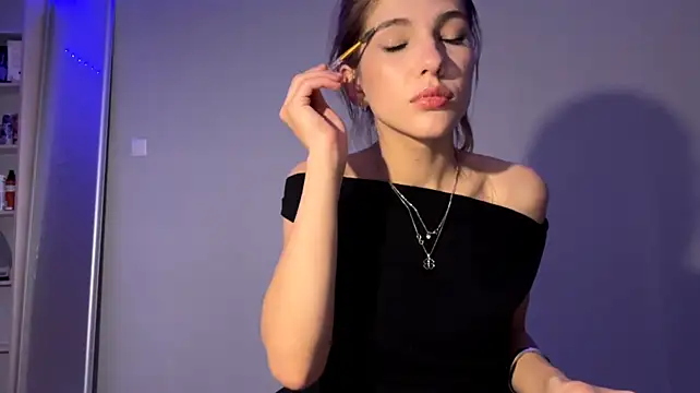Show modela ElectedOsaka na web-kameri