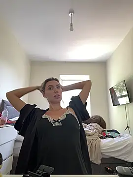 Chat +18 de NataliaIsabella ao vivo