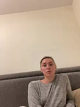 NataliaIsabella élő XXX-chatje