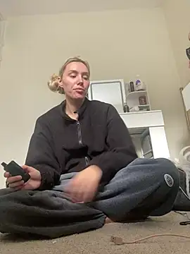 Chat +18 de NataliaIsabella ao vivo