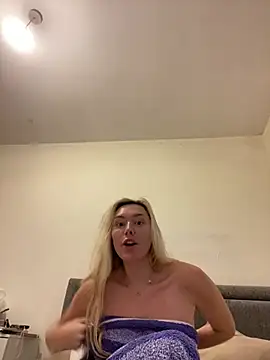 NataliaIsabella Adlı Modelin Canlı XXX Sohbeti