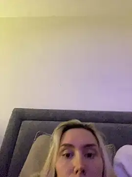 NataliaIsabella Pertunjukan Webcam