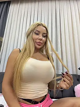 Show modela MillaCandy na web-kameri
