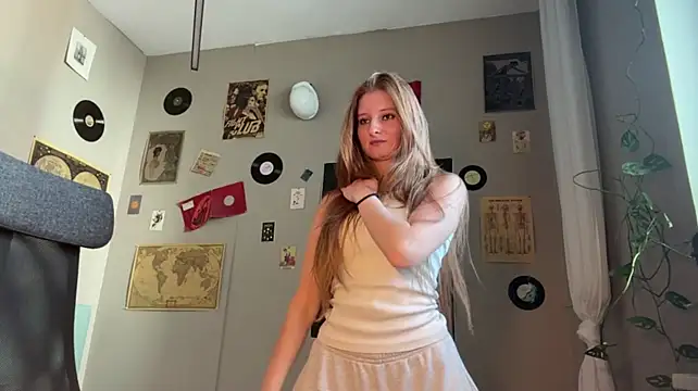 EllyCerry's Webcam Show