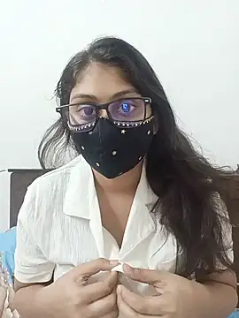 nimi52 Adlı Modelin Canlı XXX Sohbeti