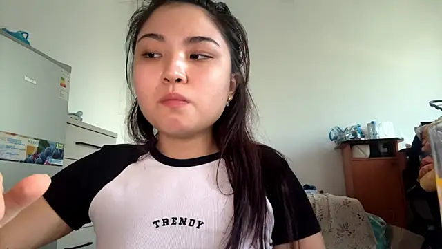 Chat +18 de JeannetteCriner ao vivo