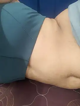 Rifa_Khan Show in webcam