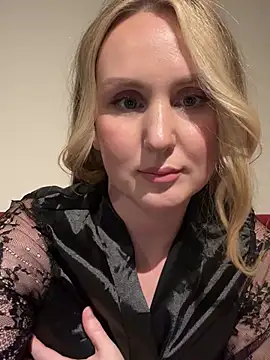 Capuchino_69 Show in webcam
