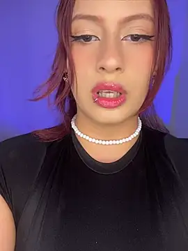XXX chat uživo modela steffmontespink_18