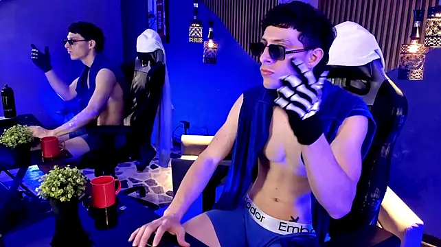 TheGhostforeeonss Webcam-Show