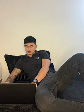 Christopher_stronggn Webbikameraesitys