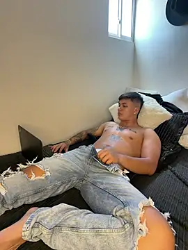 Christopher_strongg webkamerás műsora