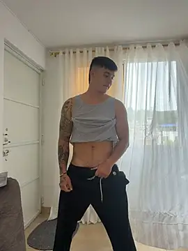 Christopher_strongg – Kamerová šou