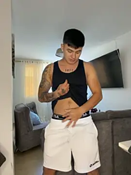 Christopher_strongg – webcam-show