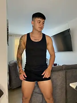 Christopher_strongg Webcam Show