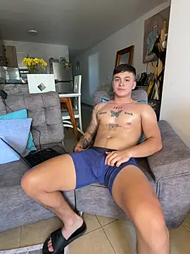 Christopher_strongg 网络视讯表演