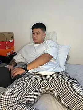 Christopher_strongg Pertunjukan Webcam