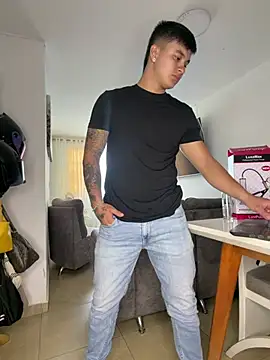 Christopher_stronggのウェブカメラショー