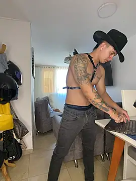 Christopher_strongg Webcam show