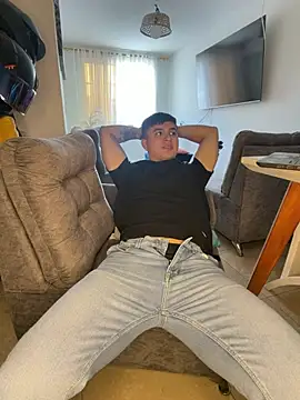 Christopher_stronggのウェブカメラショー