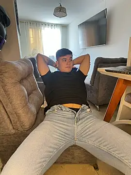 Christopher_strongg Adlı Modelin Web Kamerası Şovu