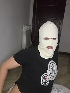 mehdi_krr1n Webbikameraesitys