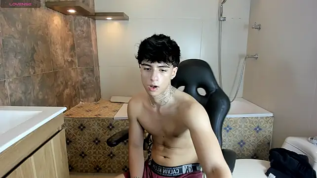 Nathan_Owenn Webbikameraesitys